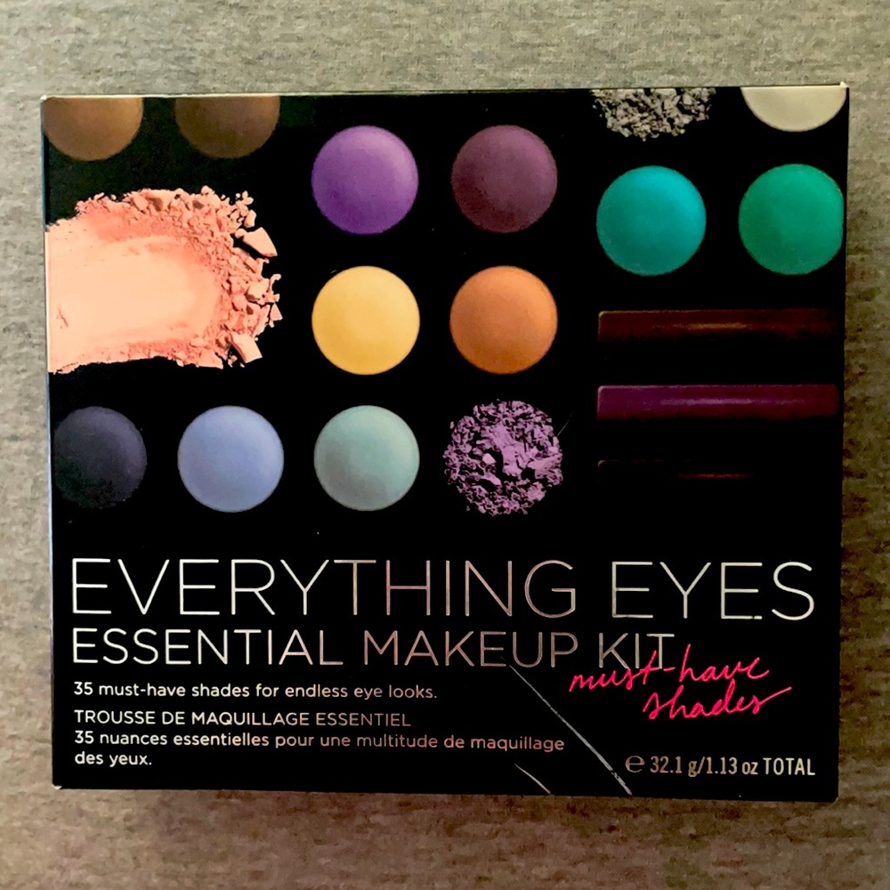 Everything Eyes Essential Makeup Kit - VS